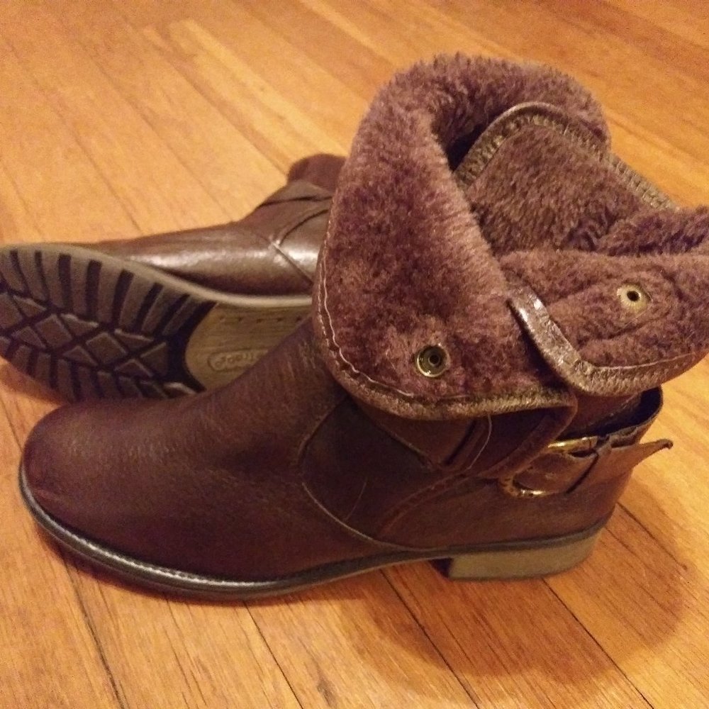 BareTraps Select - Fur Lined Leather Boots - Sz 8